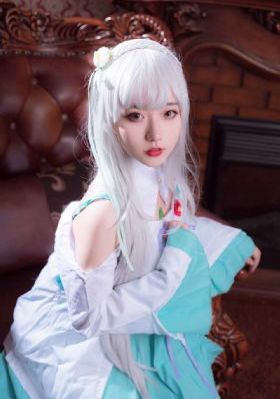 亚洲av中字在线播放_BD日韩电影在线