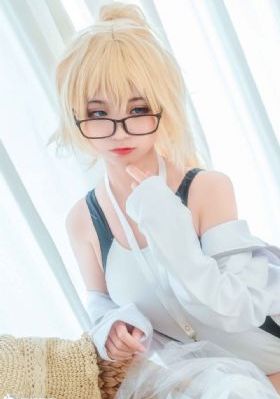 欧美瑜伽裤穿搭高级感_DVD动漫免费观看