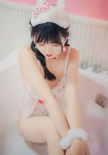 欧美羽绒服海报图片_蓝光日本电影免费
